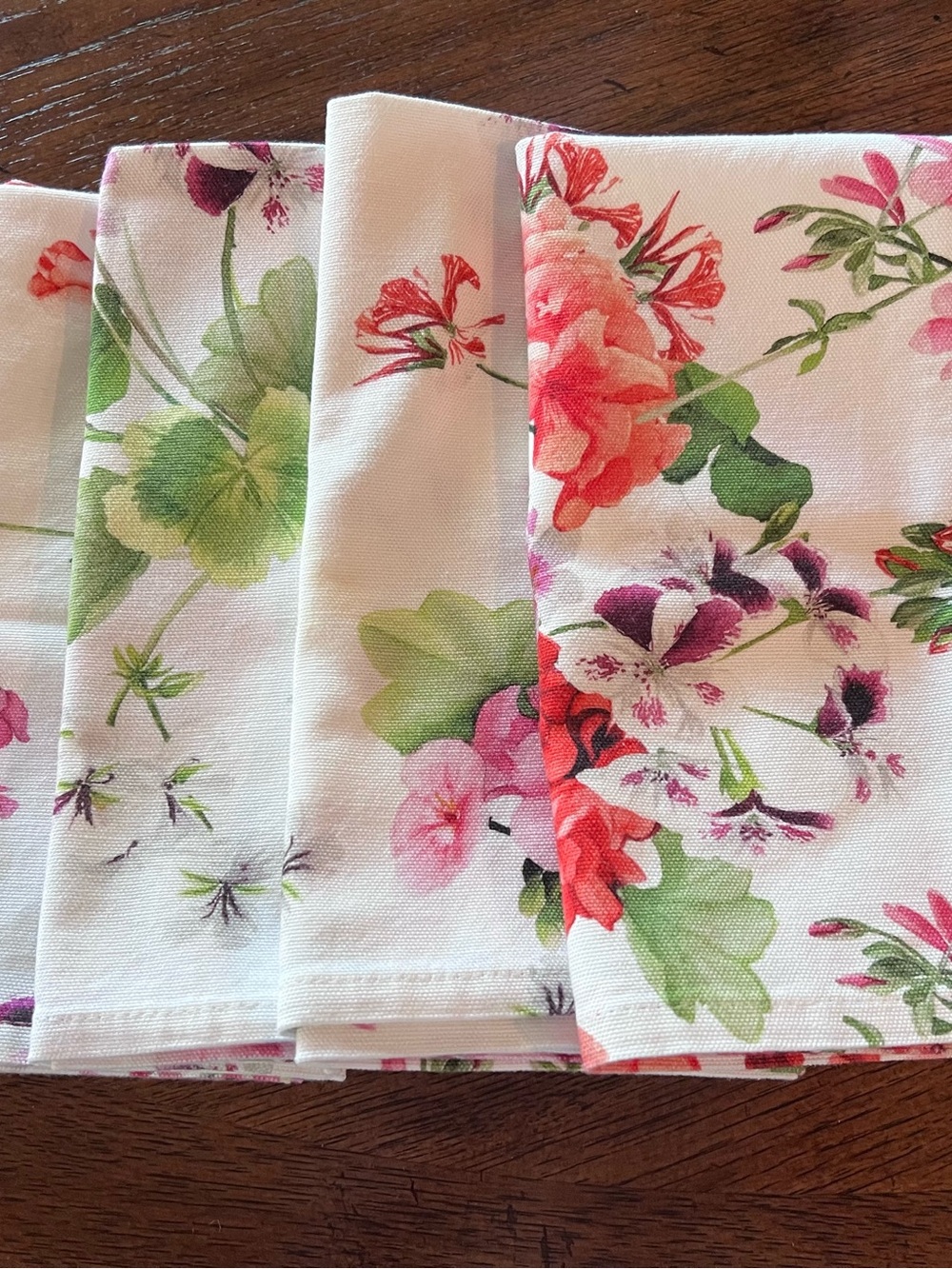 Sur La Table Cotton Napkin Set (4) - White with Pink & Green Floral design